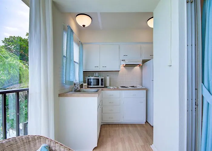 Bay Watch Apts Apartment *