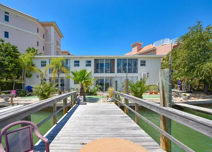 Bay Watch Apts Apartment *